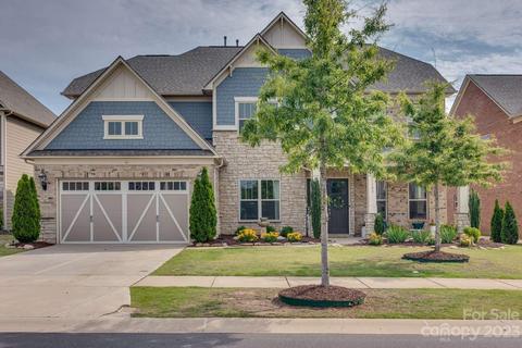 11107 Egrets Point Dr, Charlotte, NC 28278