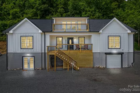 182 Worley Cove Rd, Leicester, NC 28748