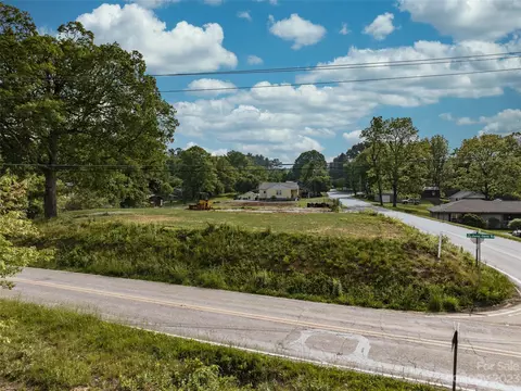 35 Lee Rd, Clyde, NC 28721 photo 2