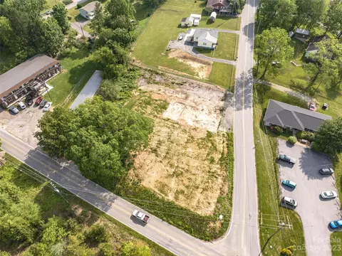 35 Lee Rd, Clyde, NC 28721 photo 11