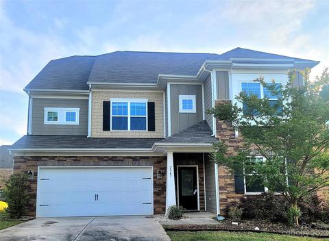 2547 Kinmere Dr, Gastonia, NC 28056