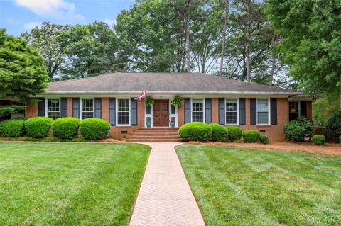 828 Hawthorne Ln, Rock Hill, SC 29730