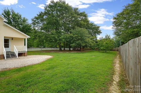 2035 Ross Rd, Lancaster, SC 29720 photo 4