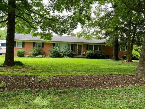 540 Long Shoals Rd, Lincolnton, NC 28092