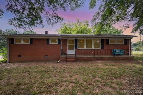 104 Fieldcrest Dr, Stanfield, NC 28163