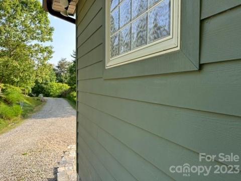 438 Hideaway Dr, Canton, NC 28716 photo 10