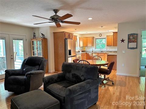 438 Hideaway Dr, Canton, NC 28716 photo 15