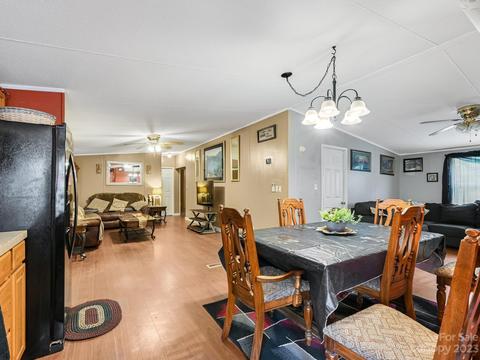 552 Azalea Cir, Marshall, NC 28753 photo 13