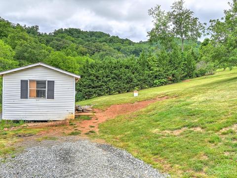552 Azalea Cir, Marshall, NC 28753 photo 24