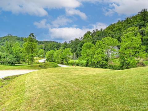 552 Azalea Cir, Marshall, NC 28753 photo 25