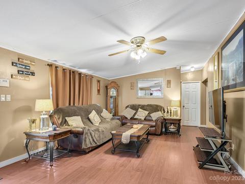 552 Azalea Cir, Marshall, NC 28753 photo 5