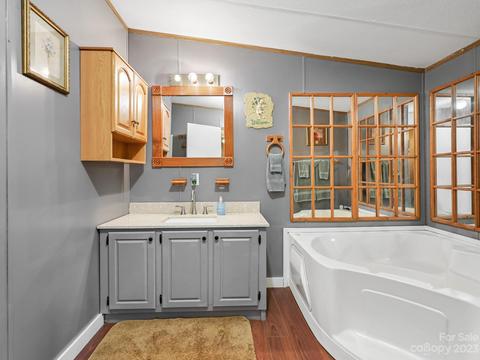 552 Azalea Cir, Marshall, NC 28753 photo 18