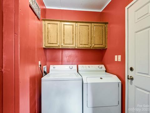 552 Azalea Cir, Marshall, NC 28753 photo 16