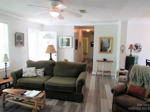 363 Maple Leaf Ln, Clyde, NC 28721 photo 5