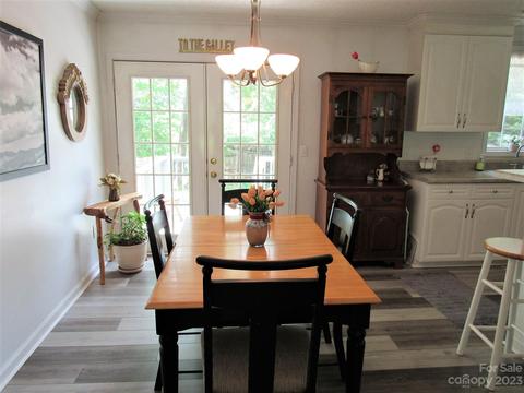 363 Maple Leaf Ln, Clyde, NC 28721 photo 12