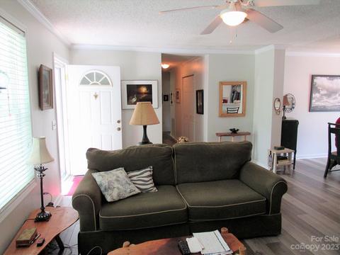 363 Maple Leaf Ln, Clyde, NC 28721 photo 6