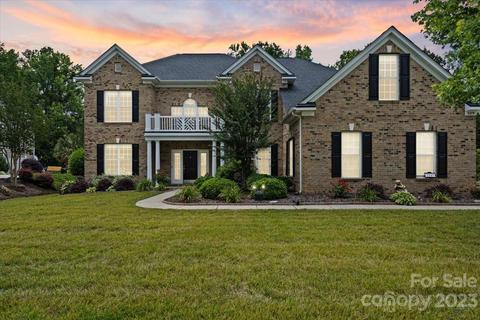 2219 Legacy Oak Dr, Waxhaw, NC 28173