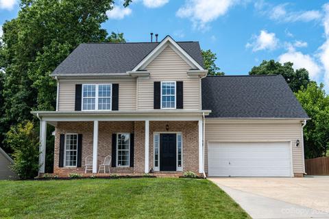 7200 Quail Hunt Dr, Stanley, NC 28164