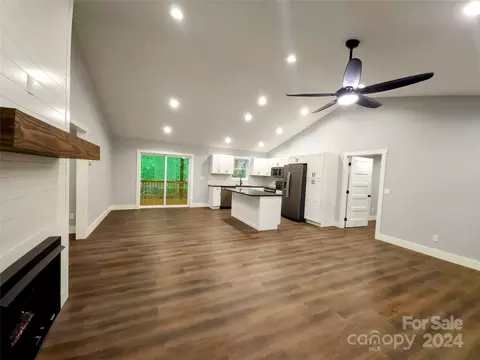 960 Windy Gap Rd, Mars Hill, NC 28754 photo 8