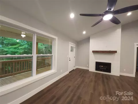 960 Windy Gap Rd, Mars Hill, NC 28754 photo 11