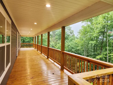 960 Windy Gap Rd, Mars Hill, NC 28754 photo 4