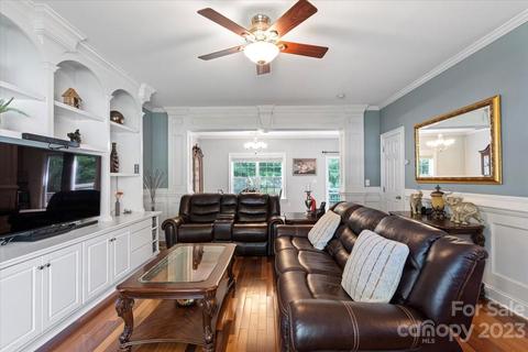 3260 Wicklow Ln, Clover, SC 29710 photo 6