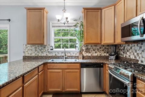 3260 Wicklow Ln, Clover, SC 29710 photo 12