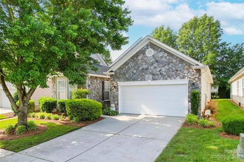 954 Platinum Dr, Fort Mill, SC 29715