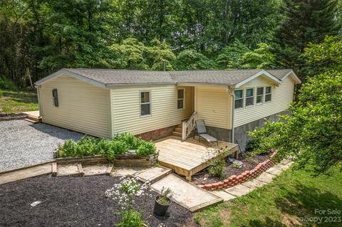 170 Poplar E Dr, Hendersonville, NC 28792
