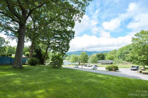 500 Laurel Ave, Black Mountain, NC 28711