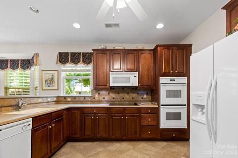 2308 Jade Ln, Fort Mill, SC 29708 photo 13