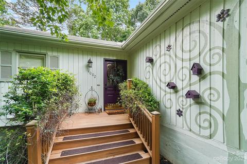 4002 Windward Dr, Tega Cay, SC 29708