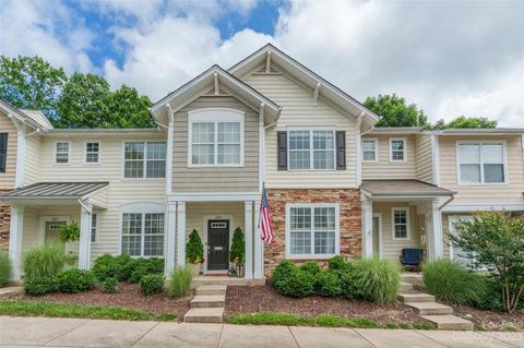 909 Copperstone Ln, Fort Mill, SC 29708