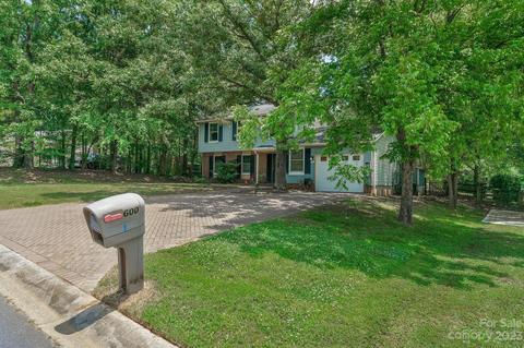 600 Vista Grande Cir, Charlotte, NC 28226