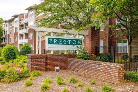 1000 Woodlawn Rd #418, Charlotte, NC 28209