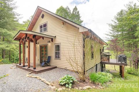 121 Grouse Point Rd, Hot Springs, NC 28743