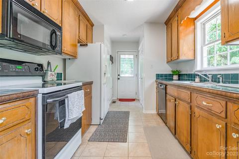 427 Double Eagle Trce, Clover, SC 29710 photo 8