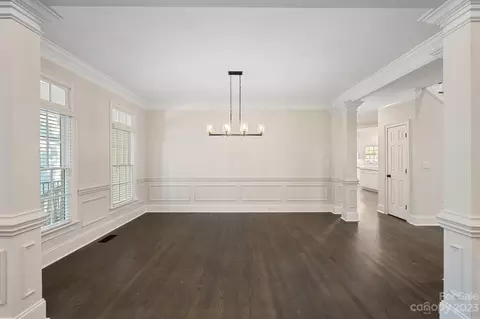 19927 River Falls Dr, Davidson, NC 28036 photo 6