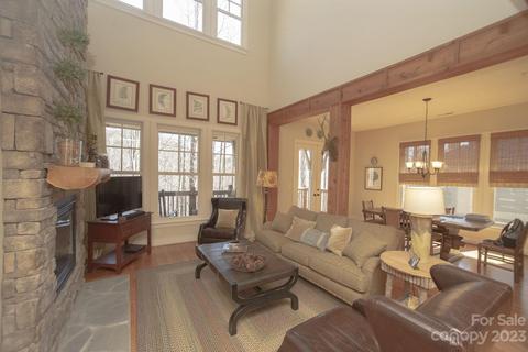 150 C4 Saddle Notch Ln, Tuckasegee, NC 28783