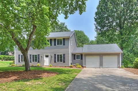 5616 Bethesda Ct, Charlotte, NC 28226