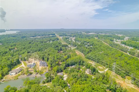 345 Squirrel Ln, Clover, SC 29710 photo 12