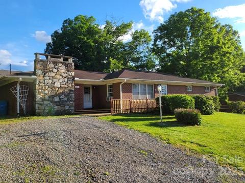 21 Oakley Dogwood Dr, Asheville, NC 28803
