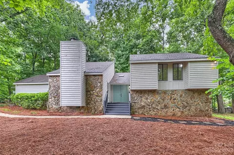 7918 Serendipity Ln, Charlotte, NC 28277
