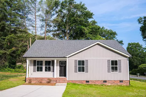 817 N Ransom St, Gastonia, NC 28052