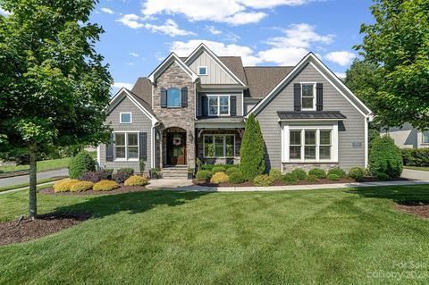 16803 Maddy Ln, Davidson, NC 28036