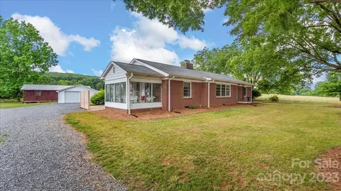 1000 Kingsburry Rd, Clover, SC 29710