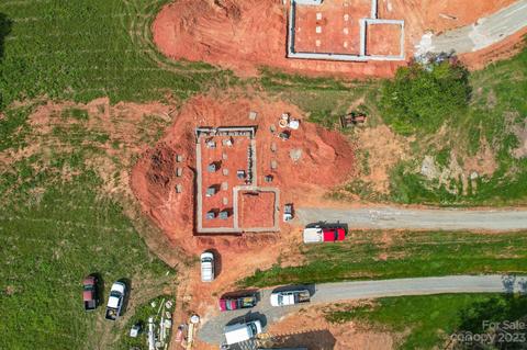 812 Morlin Acres 21 Dr #21, Marshall, NC 28753