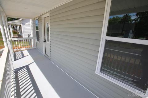 43 Cedar St, Salisbury, NC 28144 photo 2