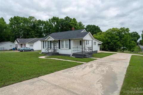 726 Crown Point Dr, Salisbury, NC 28146 photo 4