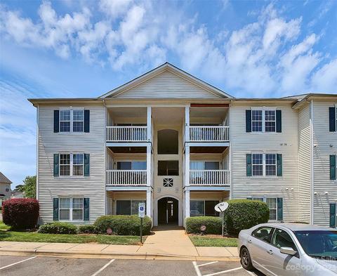 4436 Eaves Ln, Charlotte, NC 28215